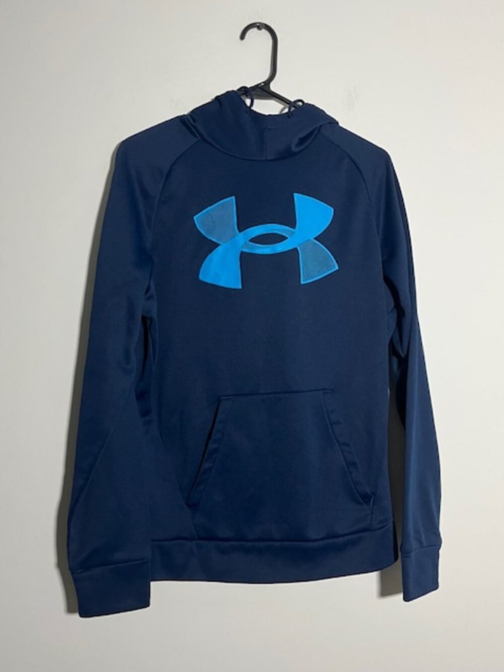 Under Armour Navy Blue Hoodie Size Small